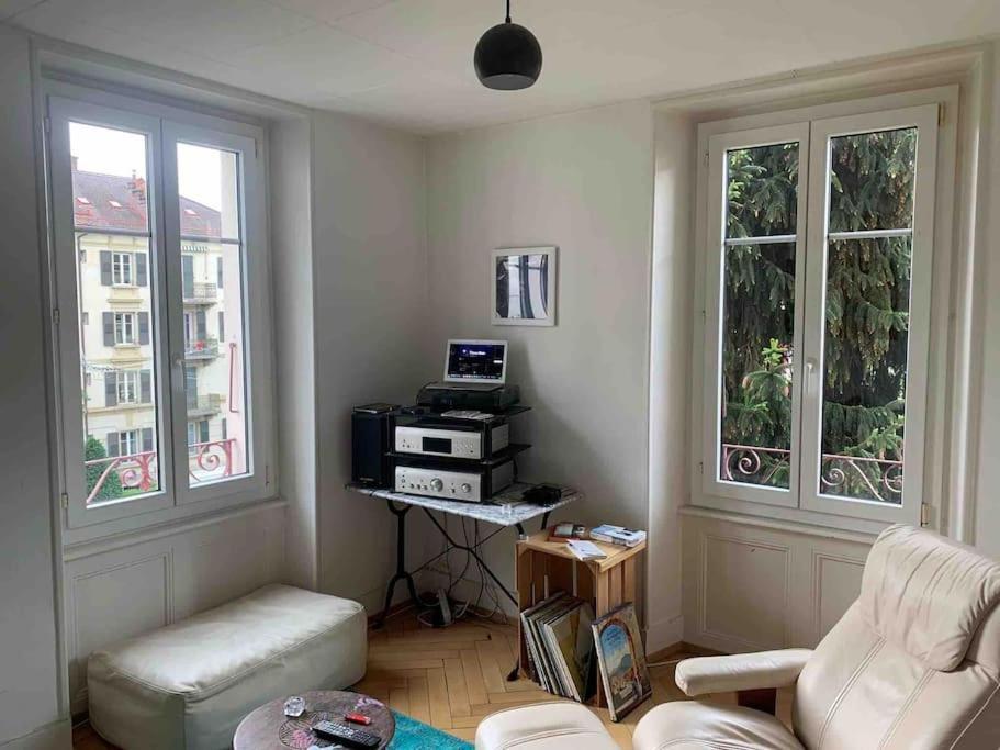 A Deux Pas Du Lac Et De Imd, Ouchy Bel Appartement Lausanne Exterior photo